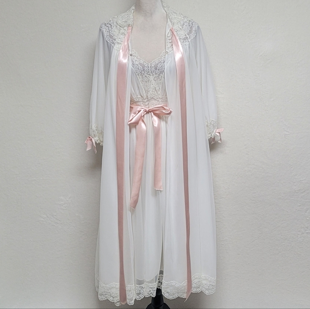 Lady Leonora Rare Vintage 40s White Chiffon Pink Satin Lace Peignoir Two-Piece - Picture 2 of 16